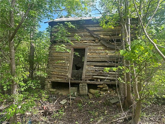 5th image of 293 Preacher Rd