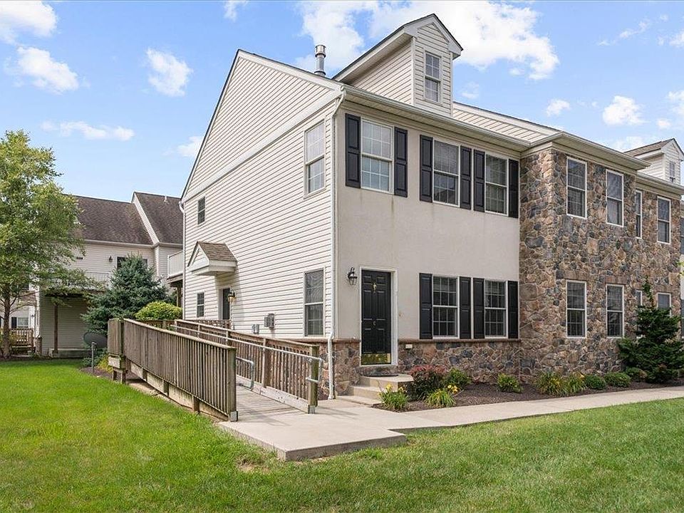 1st image of 1796 Merlot Dr #A