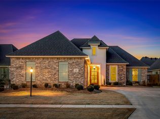 5126 Tensas Dr, Bossier City, LA 71111