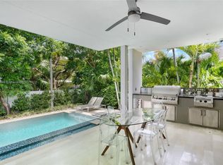 462 Woodcrest Rd, Key Biscayne, FL 33149