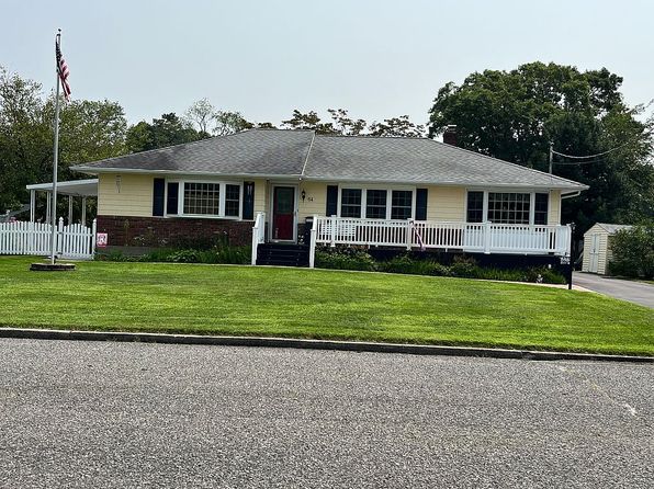 64 Rockaway St