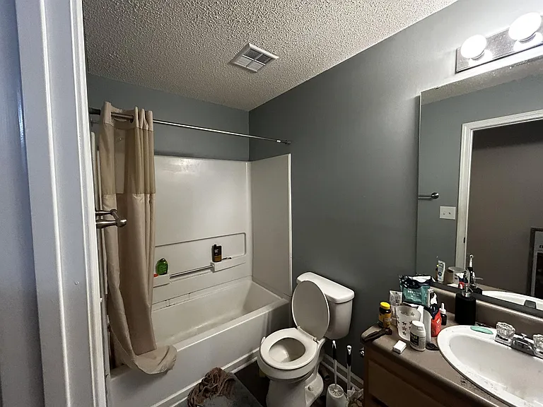 1121 Harts Ridge Dr — Photo 13