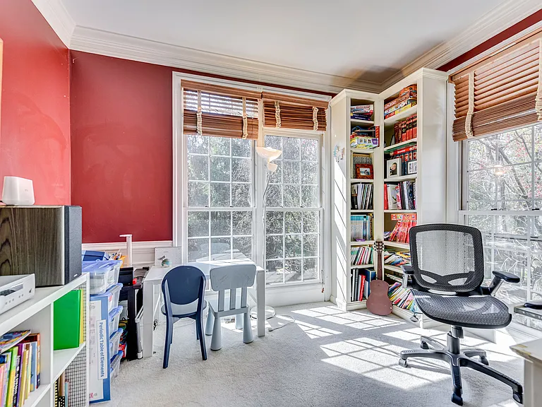 9600 Lagersfield Cir — Photo 7