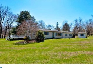 5399 Ridgeview Dr, Doylestown, PA 18902