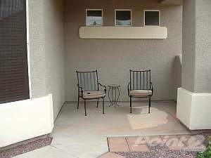 Covered courtyard patio