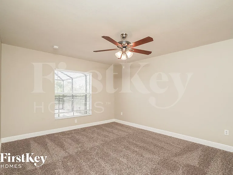 3319 40th St SW — Photo 7