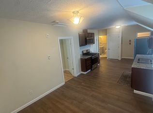 194 Harrison St #1R, Pawtucket, RI 02860