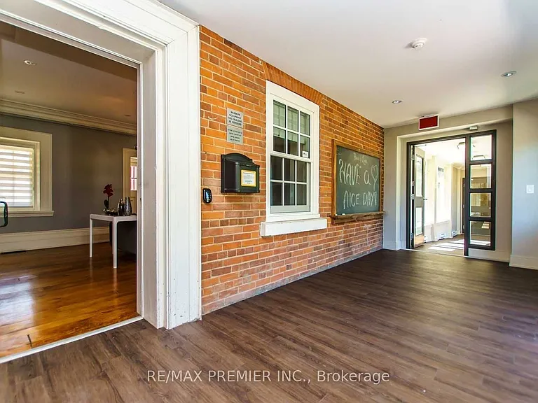 10360 Islington Ave #212 — Photo 14
