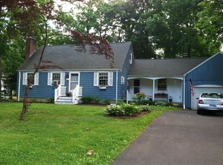 22 Ledgewood Dr, Farmington, CT 06032