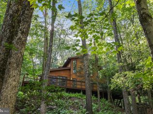 424 Iroquois Loop, Canadensis, PA