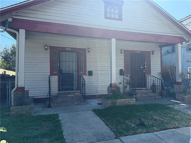 5450-52 Burgundy St — Photo 3