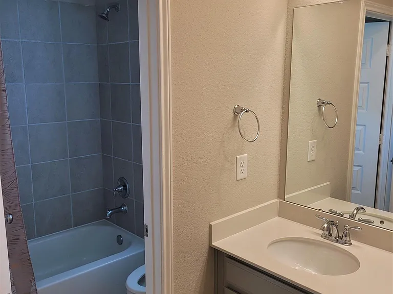 17685 Marin Creek Ln — Photo 35