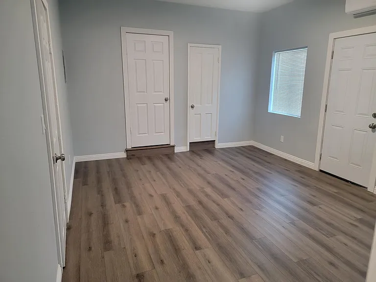 bedroom.