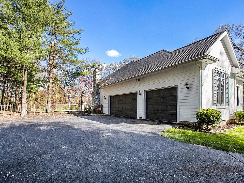 1814 Old Woods Ct NE, Ada, MI 49301 Zillow
