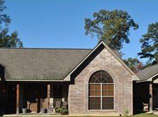 4213 Lafayette Dr, Pineville, LA 71360