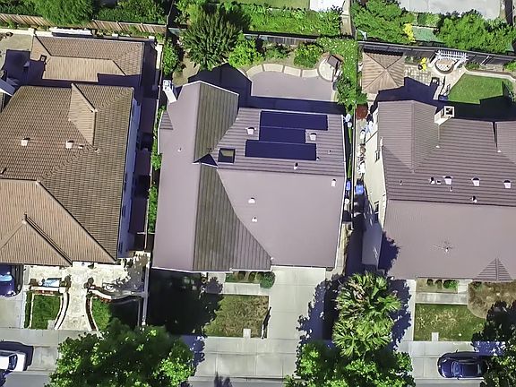 2nd image of 3979 Emerald Isle Ln