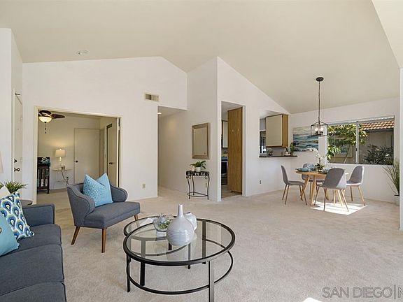 3rd image of 11341 Avenida De Los Lobos APT C