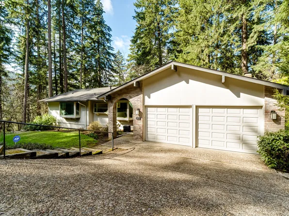 2575 Chaucer Ct, Eugene, OR 97405