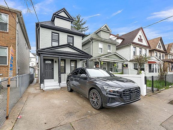 2nd image of 10948 164th St