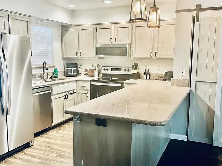 1460 S Adair Dr #16 — Photo 4