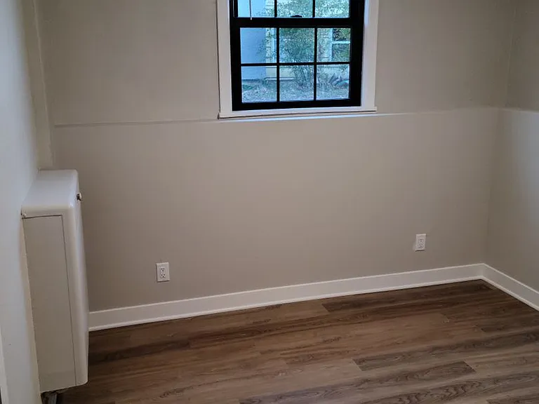826 W Lakeside St — Photo 14