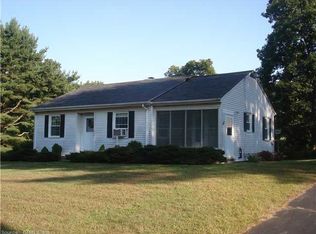 350 Fitch Hill Rd, Uncasville, CT 06382