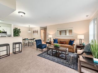 Reserve at Eagle Ridge, Waukegan, IL 60087