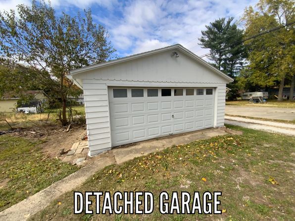706 Edith St, Danville, IL 61832