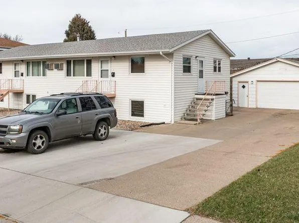 1404 3rd Ave NW, Mandan, ND 58554