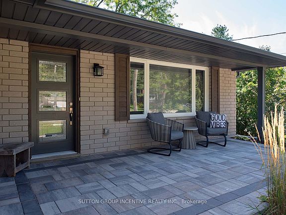 3rd image of 1193 Sunnidale Rd