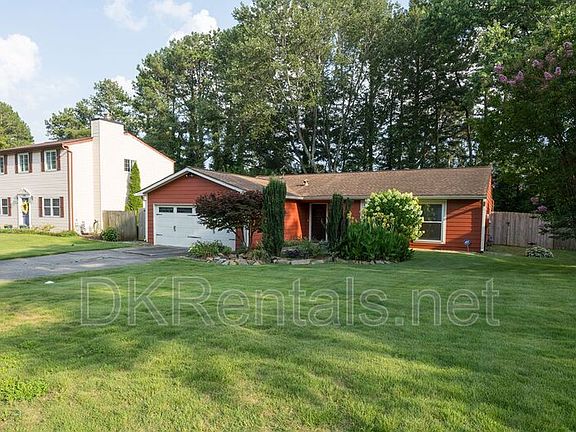 3rd image of 1135 Worthington Hills Dr