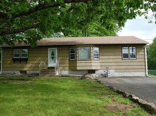 271 Saddle River Rd, Airmont, NY 10952