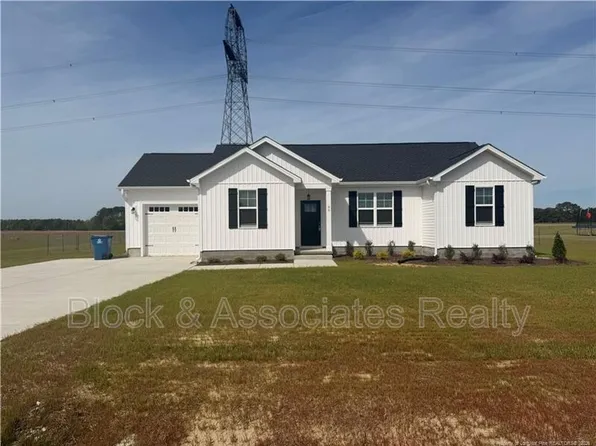 60 Turlington Rd, Dunn, NC 28334