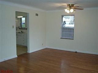 5th image of 7122 Horner Ave