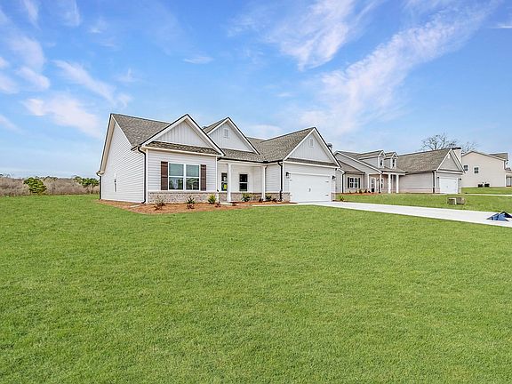 3rd image of 106 Harmony Farms Dr