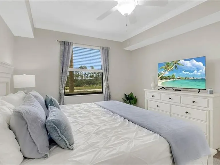9735 Acqua Ct #625 — Photo 10
