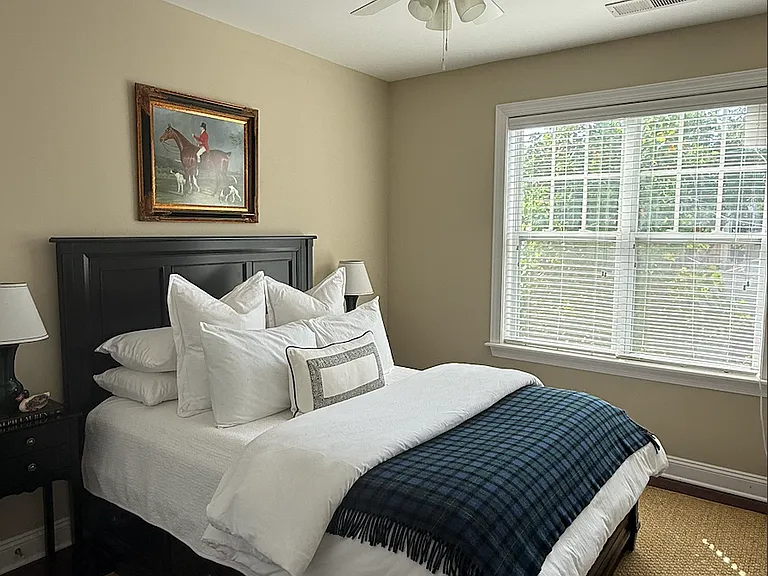 301 E Tremont Ave E #202 — Photo 11