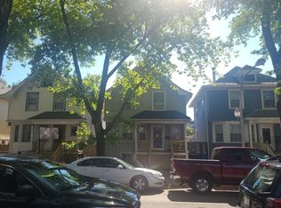 3751 N Bosworth Ave, Chicago, IL 60613