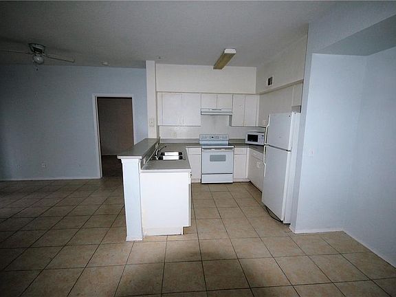 5th image of 473 Jordan Stuart Cir APT 109