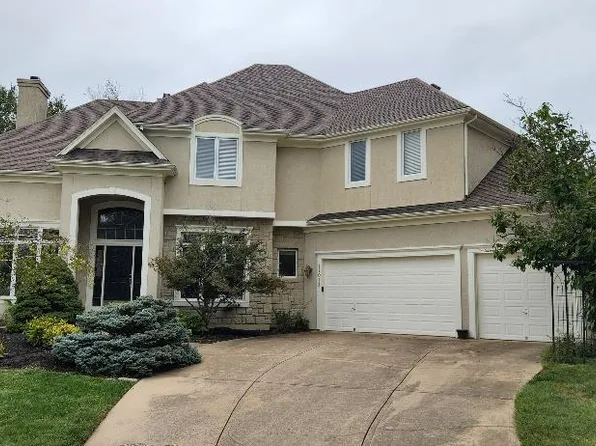11013 S Glenview Ln, Olathe, KS 66061