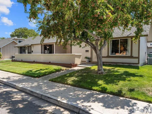 1723 York Way, Sparks, NV 89431