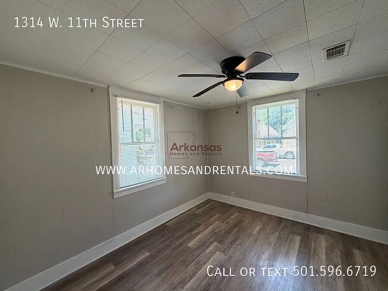 1314 W 11th St — Photo 12