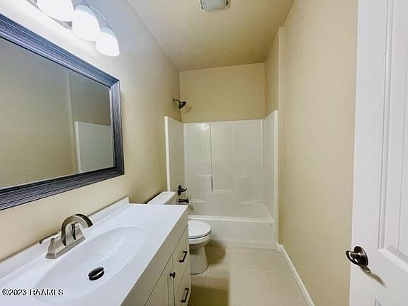 2nd image of 171 Willow Glen Ln