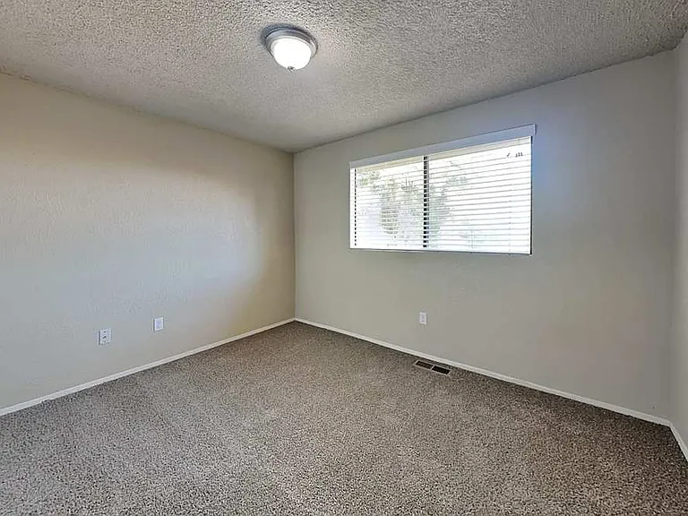 5123 S 302nd Pl — Photo 1