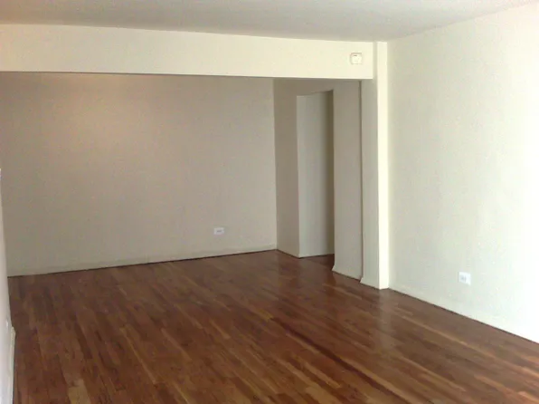 2800 Coyle Street image 1 of 2