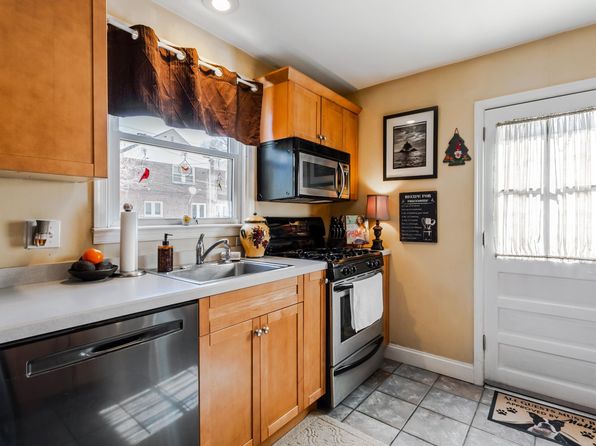 121 Rock Glen Rd