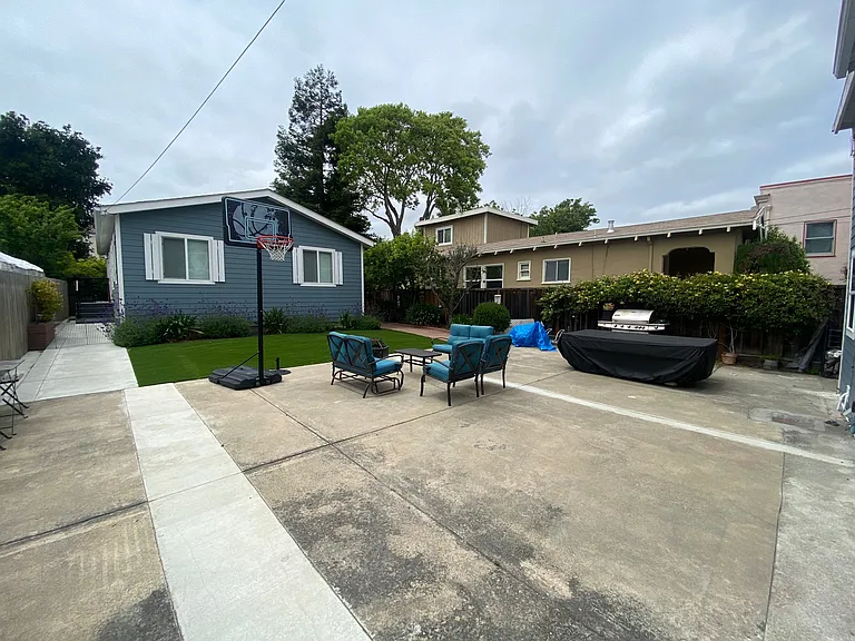 1415 Sherman St — Photo 18