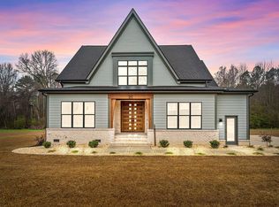 20 Carnation Rd, Youngsville, NC 27596