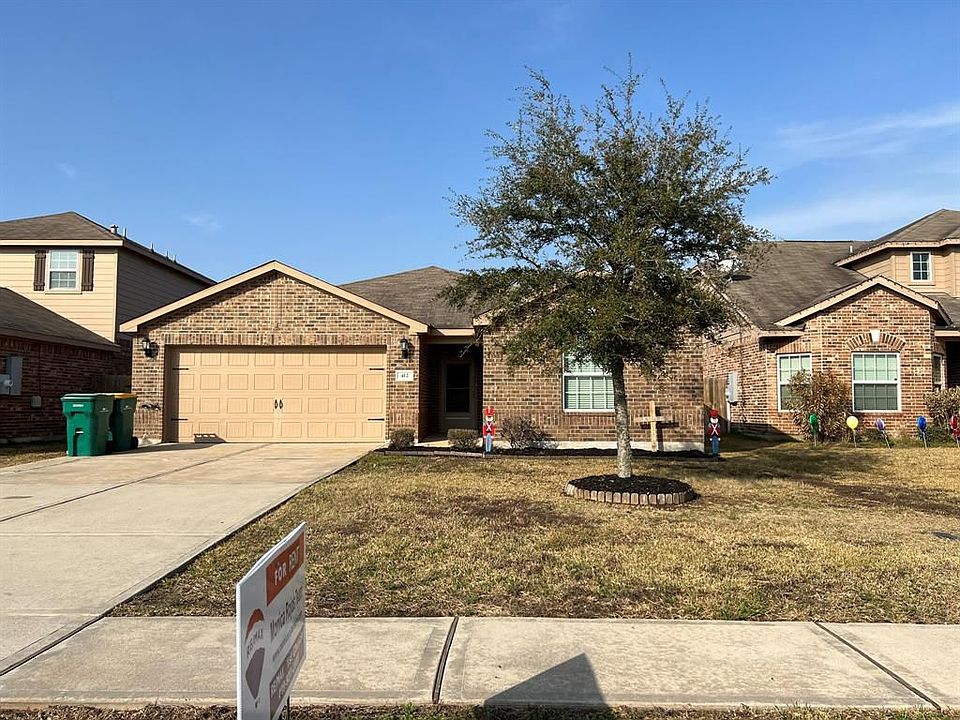 1st image of 412 Hawks View Dr