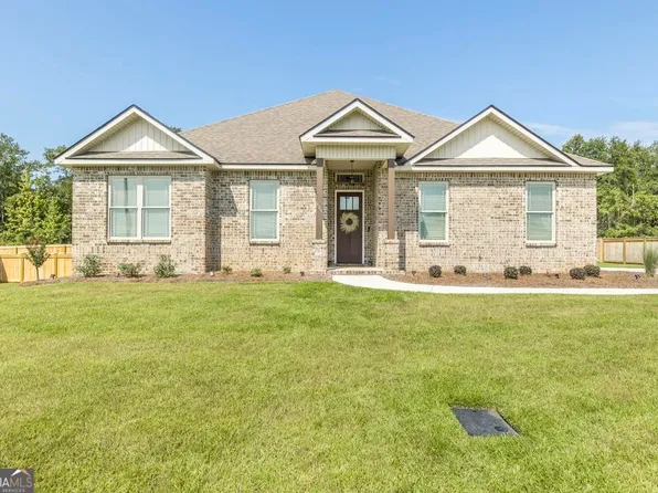 409 Cannon Point Dr, Bonaire, GA 31005
